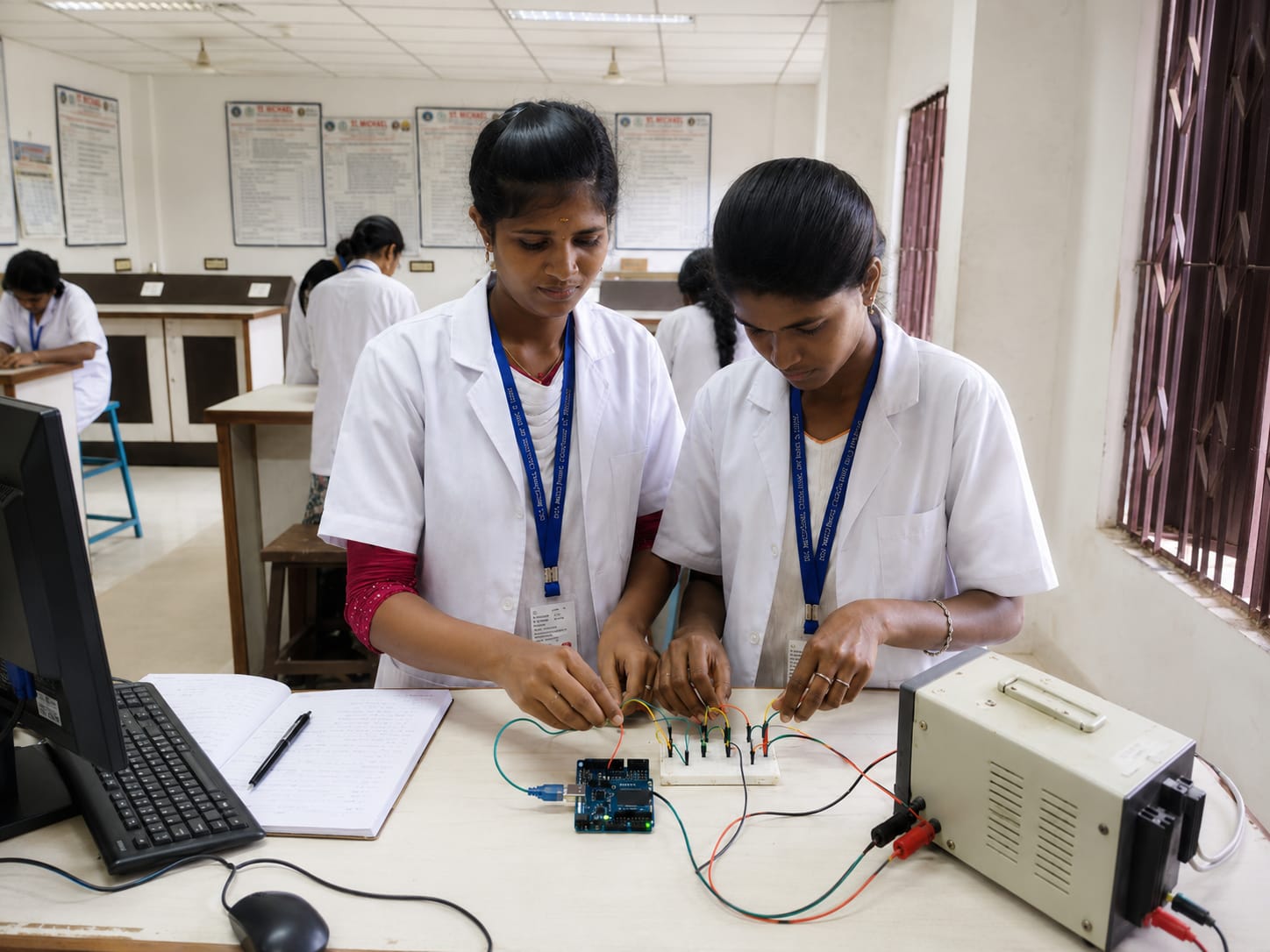 Embedded systems and IOMT Laboratory